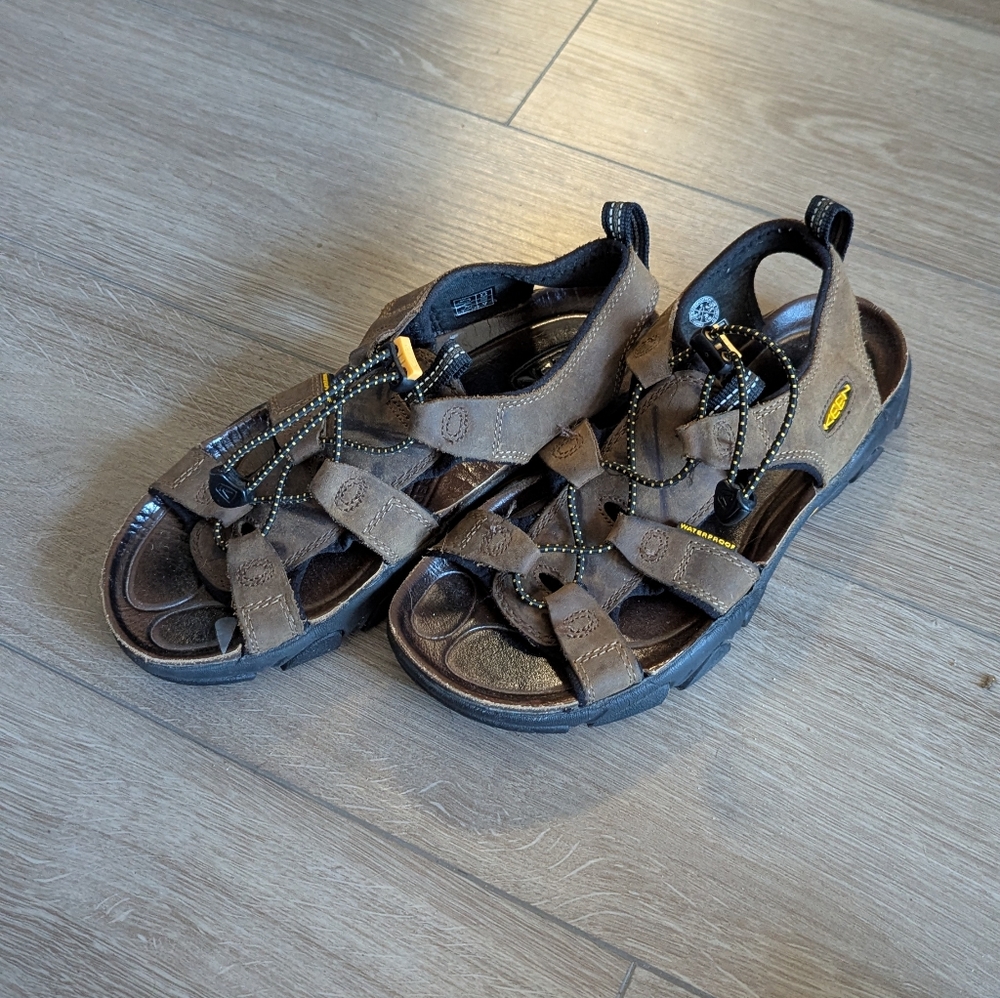 Keen Dark Brown Footwear